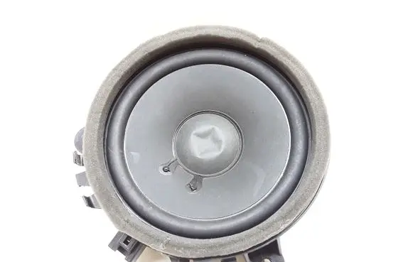 Volvo V70 Front door speaker 30657445
