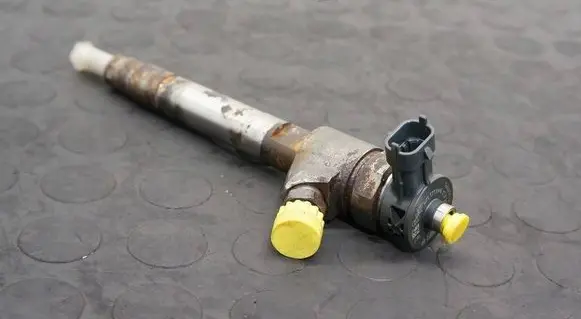 Fiat Doblo Fuel injector 0445111125