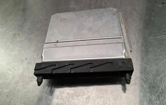 Volvo V70 Engine control unit/module 0281001776 28SA4018