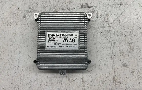 Volkswagen PASSAT B8 Headlight ballast module Xenon 992941572CD 10101500065