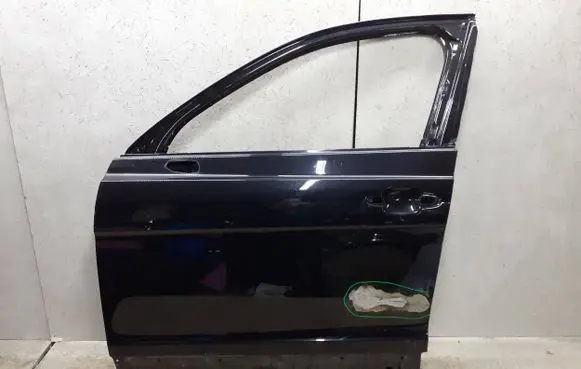 Bentley Bentayga Front door 36A831311D