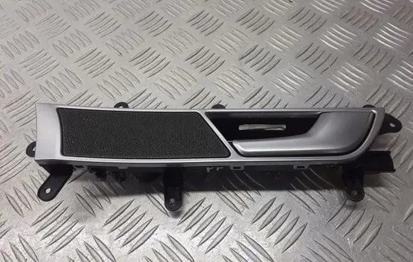 Audi A6 S6 C6 4F Front door interior handle 4F0837020