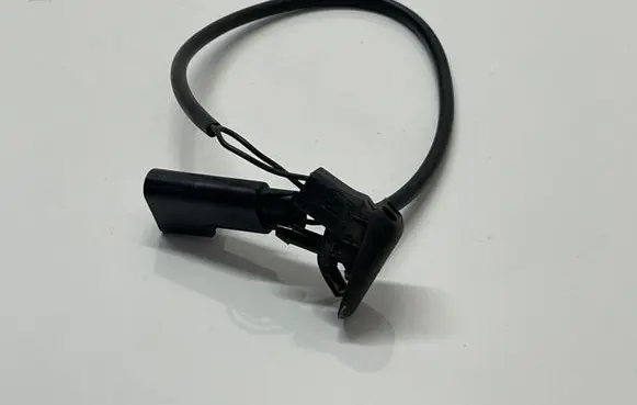 Windshield washer spray nozzle