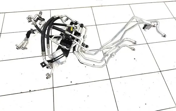 Nissan Leaf II (ZE1) Air conditioning (A/C) pipe/hose 4433101360