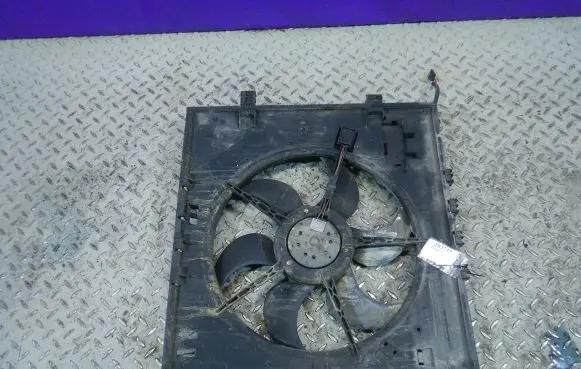 Mercedes-Benz Vito Viano W638 Fan set 6385004600