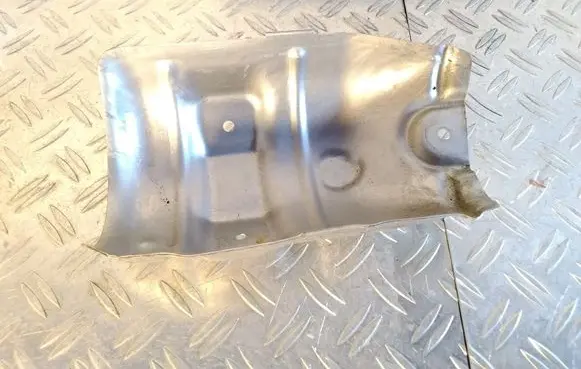 Lexus RX 450H Exhaust heat shield 
