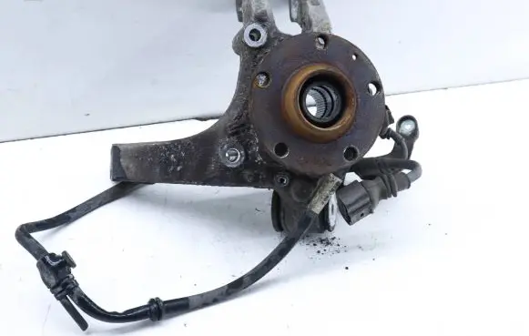 Audi A8 S8 D3 4E Rear wheel hub 4E0505436C 4F0927904F