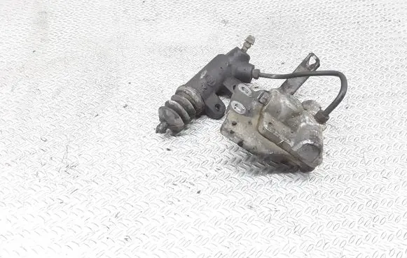 Toyota Corolla Verso E121 Clutch slave cylinder 