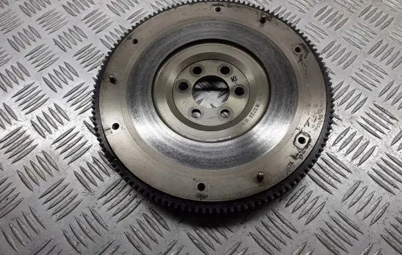 Seat Ibiza III (6L) Flywheel 03D105333