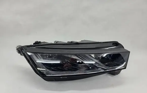 Skoda Octavia Mk4 Headlight/headlamp 5E4941016A