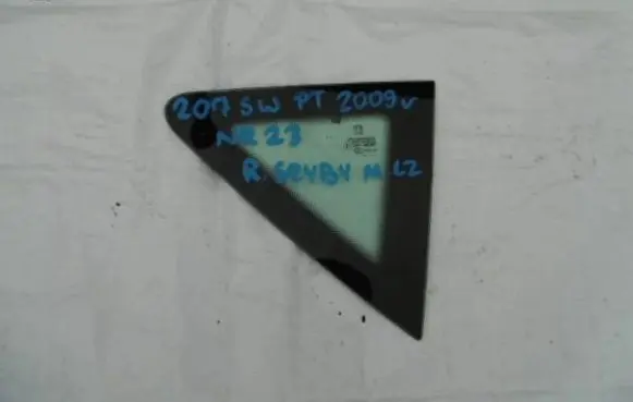 Peugeot 207 Rear vent window glass 
