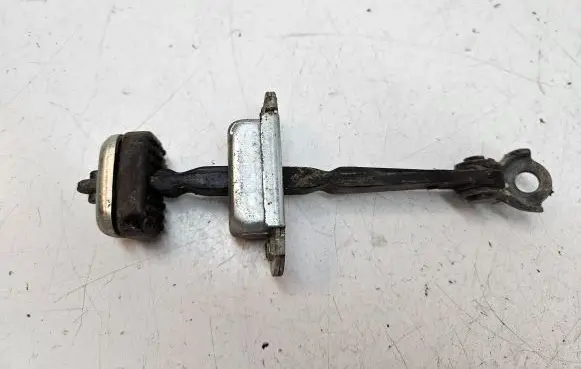 Honda CR-V Front door check strap stopper
