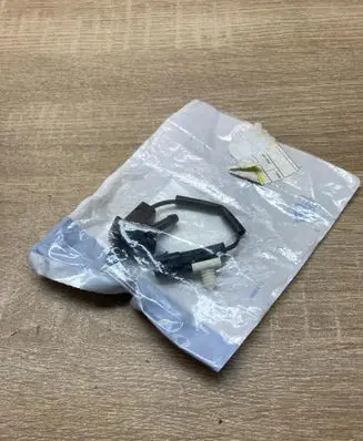 Volvo V60 Windshield washer spray nozzle 31301523