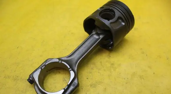 Saab 9-5 Piston with connecting rod