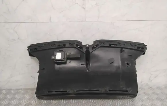 Tesla Model X Intercooler air guide/duct channel 105022300D