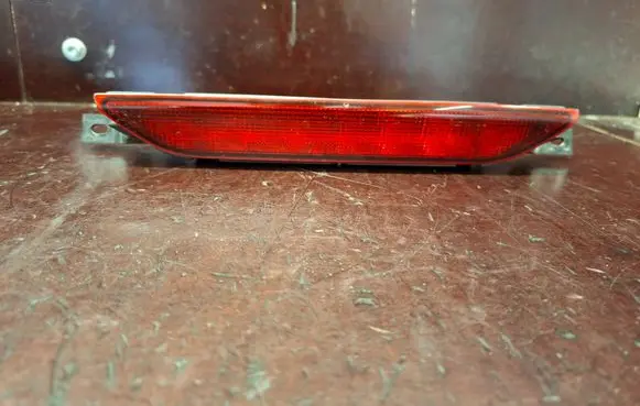 Dodge Caliber Third/center stoplight 05303754AD 21276B