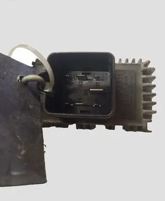 Opel Astra G Glow plug pre-heat relay 51299008 09132691