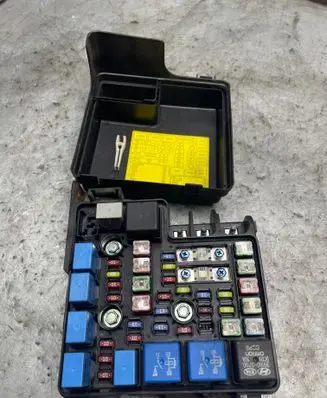 KIA Ceed Fuse module 919501H040 070320 00010573