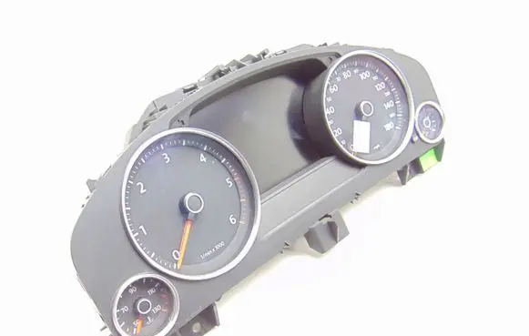 Volkswagen Touareg II Speedometer (instrument cluster) 7P6920981