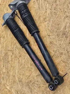 Hyundai Tucson TL Rear shock absorber/damper 55300F1550