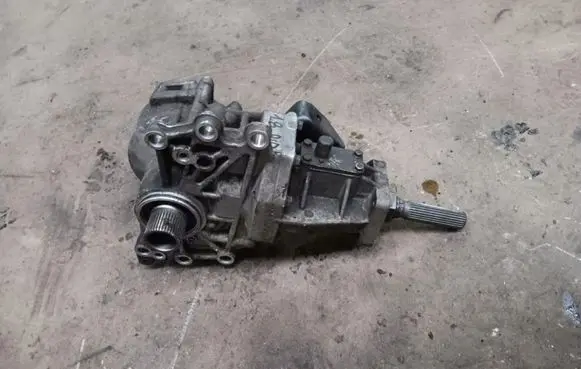 Mitsubishi ASX Gearbox transfer box case 067015