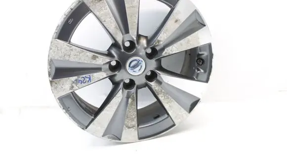 Nissan Leaf I (ZE0) R12 alloy rim 