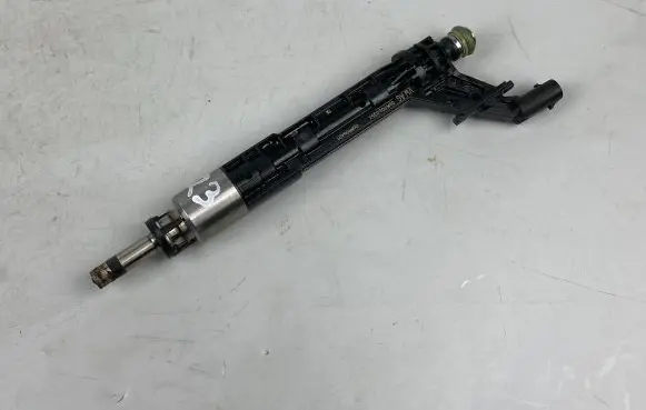 Fuel injector