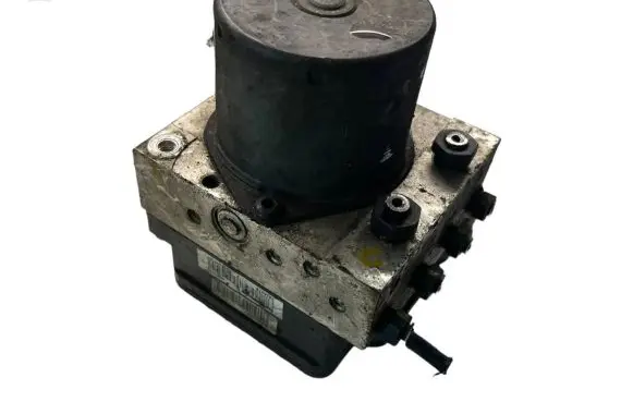 Hyundai i30 ABS Pump 58900A6830 6634472 KG6F900757