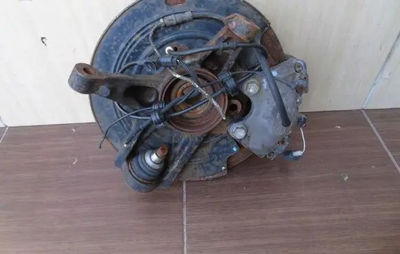 Mercedes-Benz ML W163 Rear wheel hub spindle/knuckle 