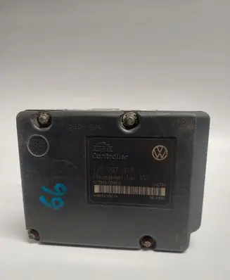 Volkswagen Golf IV ABS Pump 1J0907379G
