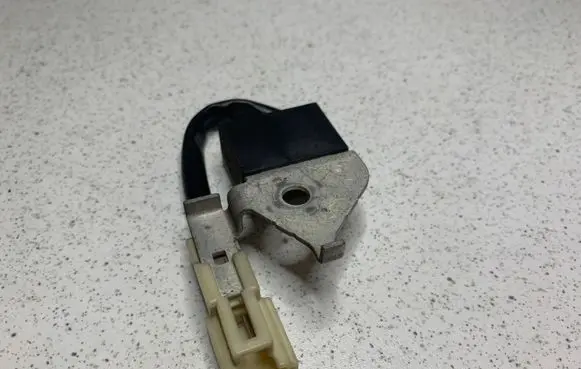 Toyota Avensis T250 Sensor 9008088002