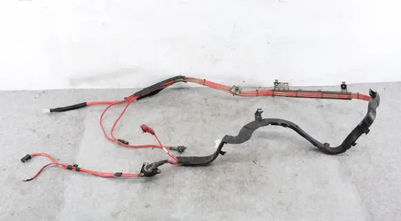 BMW 6 F12 F13 Positive cable (battery) 9348295 61129348295