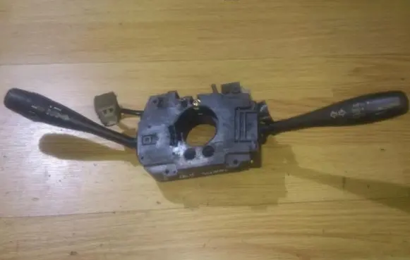Nissan Sunny Wiper turn signal indicator stalk/switch