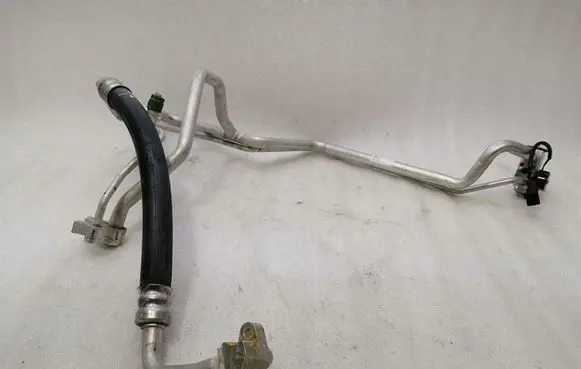 Tesla Model X Air conditioning (A/C) pipe/hose 105625900D 600848100B