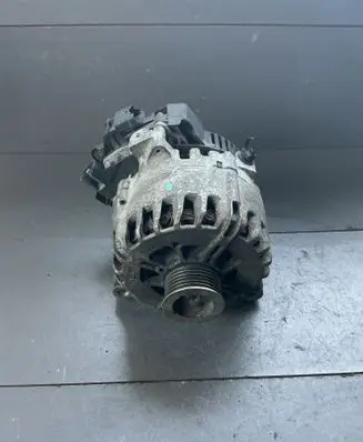 Peugeot 5008 Generator/alternator 9675753680 2612707A
