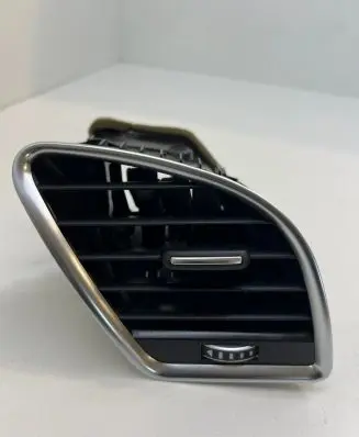 Audi A5 8T 8F Dashboard side air vent grill/cover trim 8T1820902F