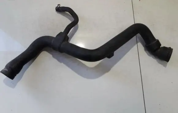 Volkswagen PASSAT B5 Engine coolant pipe/hose 4B0121101E