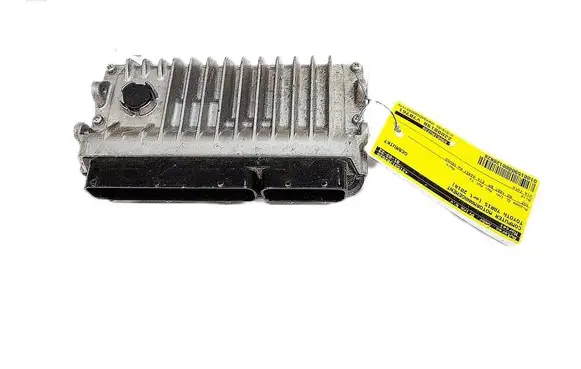 Toyota Yaris Engine control unit/module 89661-0U230