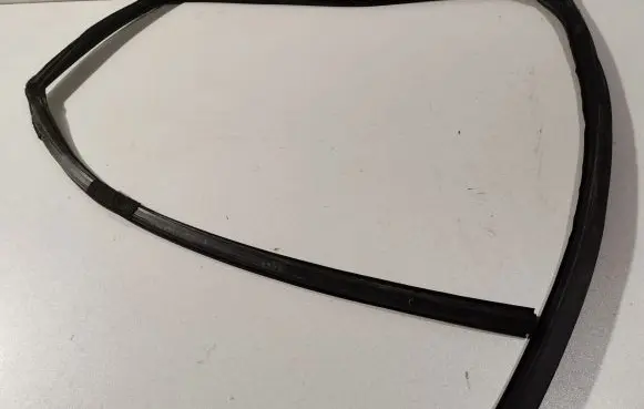 Lexus RX 450H Rubber seal rear door 6815248070