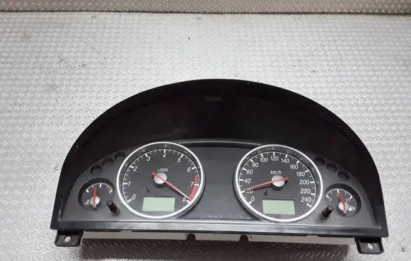 Ford Mondeo Mk III Speedometer (instrument cluster) 1S7F10841