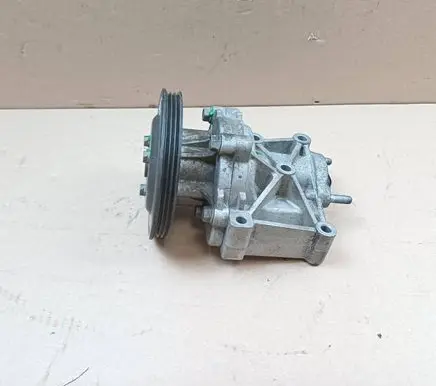 Mitsubishi Outlander Water pump