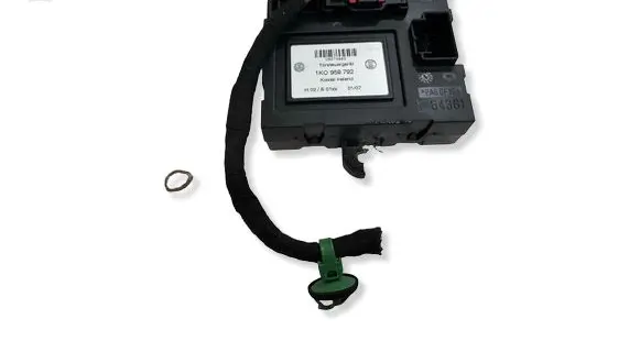 Volkswagen Caddy Door control unit/module 1K0959792 05074665