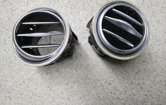 Dashboard side air vent grill/cover trim