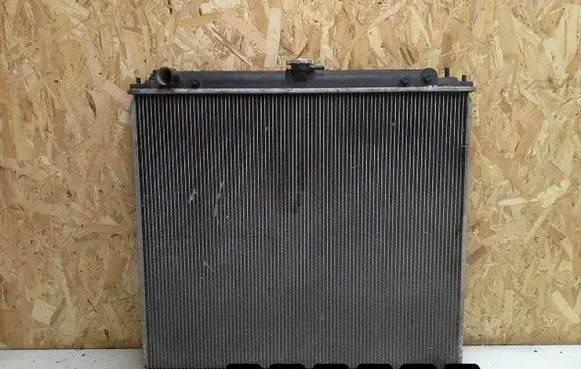 Nissan Navara D40 Coolant radiator etp11398