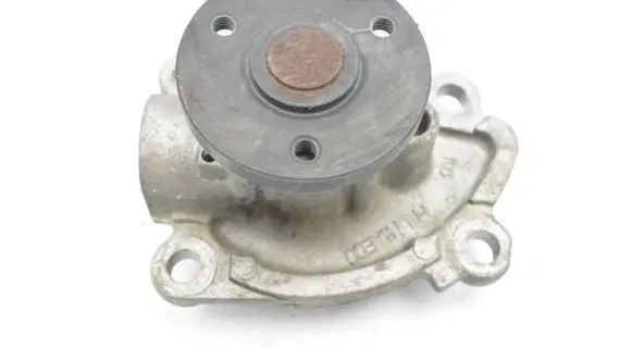 Nissan Qashqai Water pump 