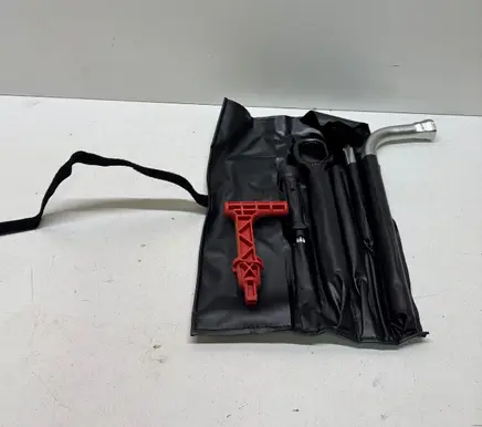 Audi Q7 4M Other interior part 8Y0010001
