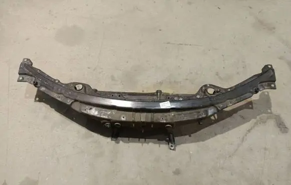 Alfa Romeo 159 Radiator support slam panel