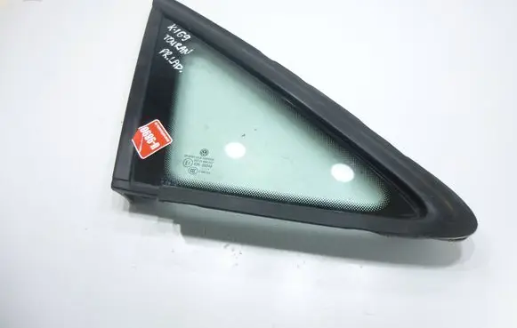 Volkswagen Touran II Front triangle window/glass 1T0845412