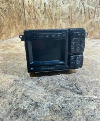Mercedes-Benz S W220 Radio/CD/DVD/GPS head unit A2208270442 8638204257 0049893