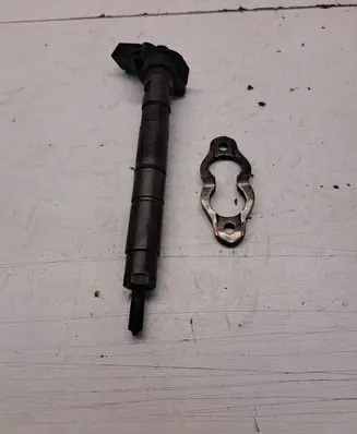 Audi A6 S6 C6 4F Fuel injector 059130277AC 059130277AJ